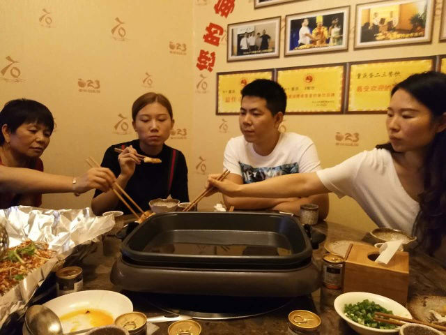 蛋二三特色餐饮让你在一线城市买车买房