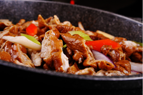 集养生与餐饮文化为一体的特色餐饮——跳锅