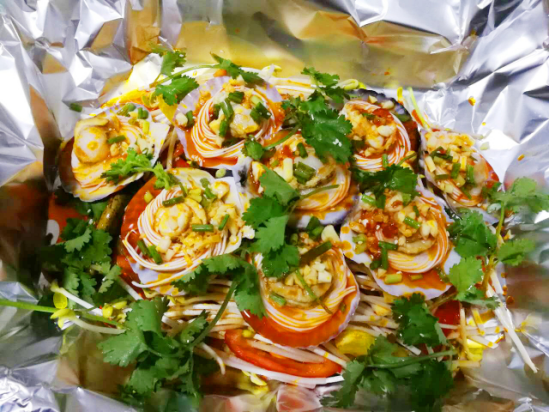 一个还在不断火热的餐饮创业项目------纸上烤鱼