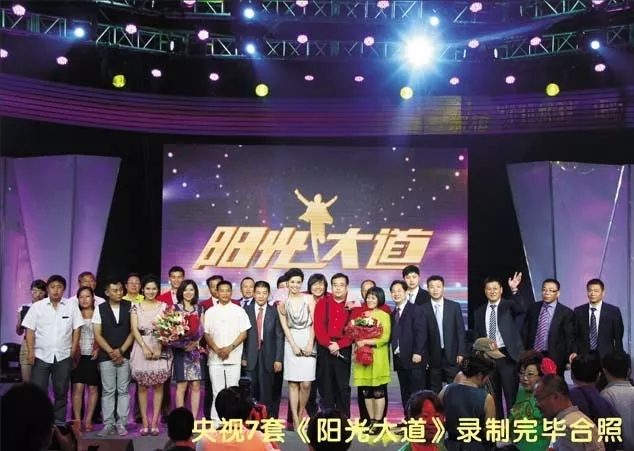 新奇的石头餐饮，全国400+家的火爆餐饮，来看看电视上是怎么报道的？