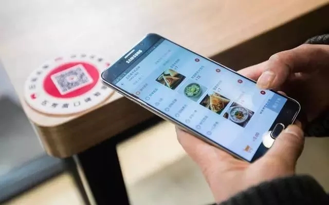 餐饮老板们，一定要把顾客当“傻子”！