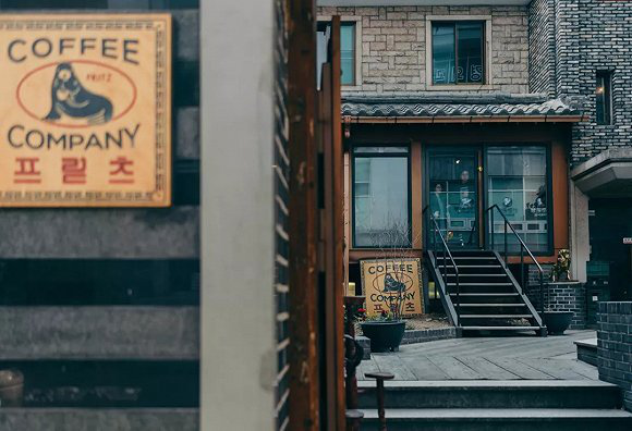 ​社交网络影响不仅仅是吃饭方式，而是整个餐饮业