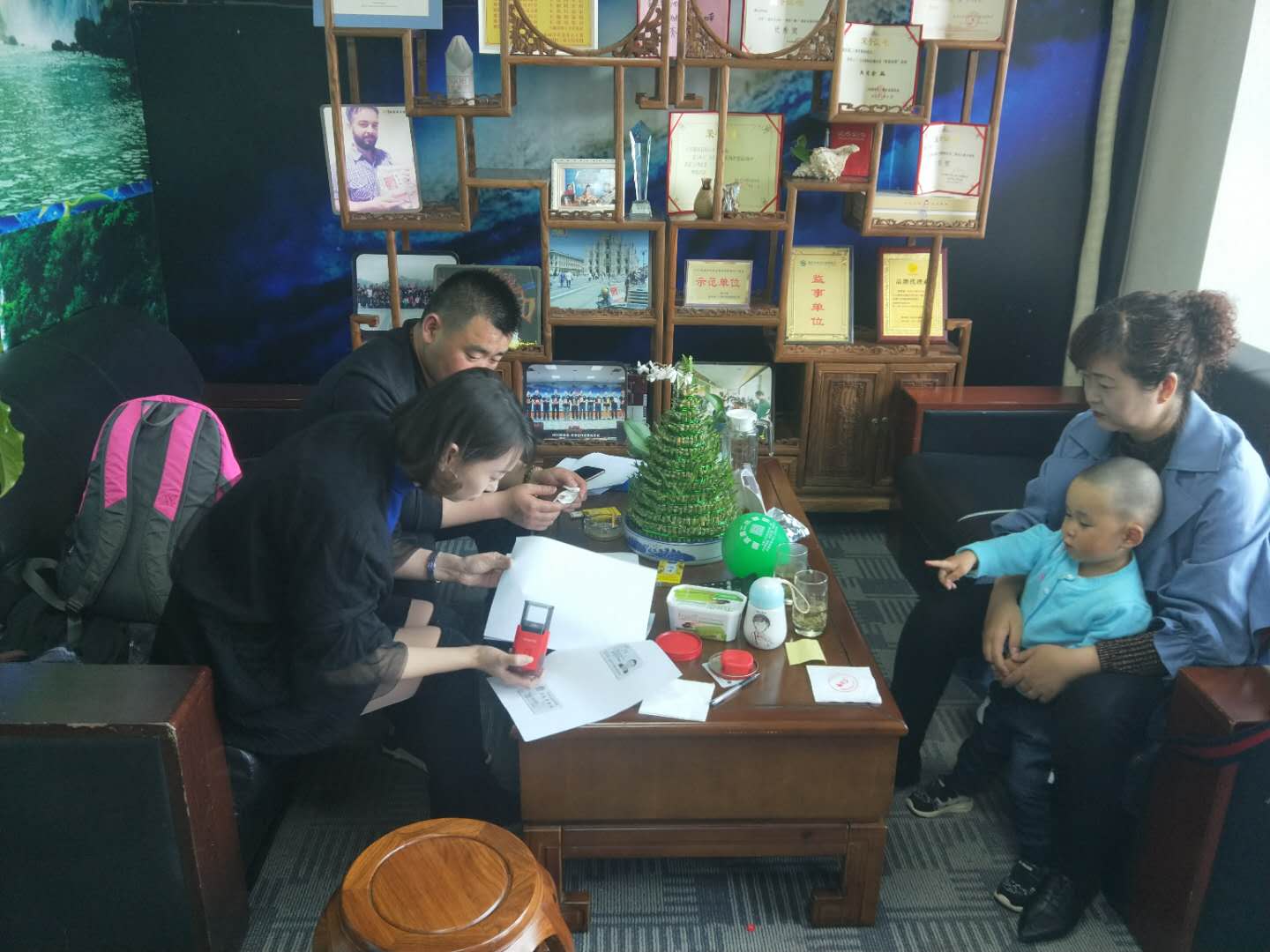 复制 考察不断，签约不断，恭喜青海省黄董事长成功签约子公司。
